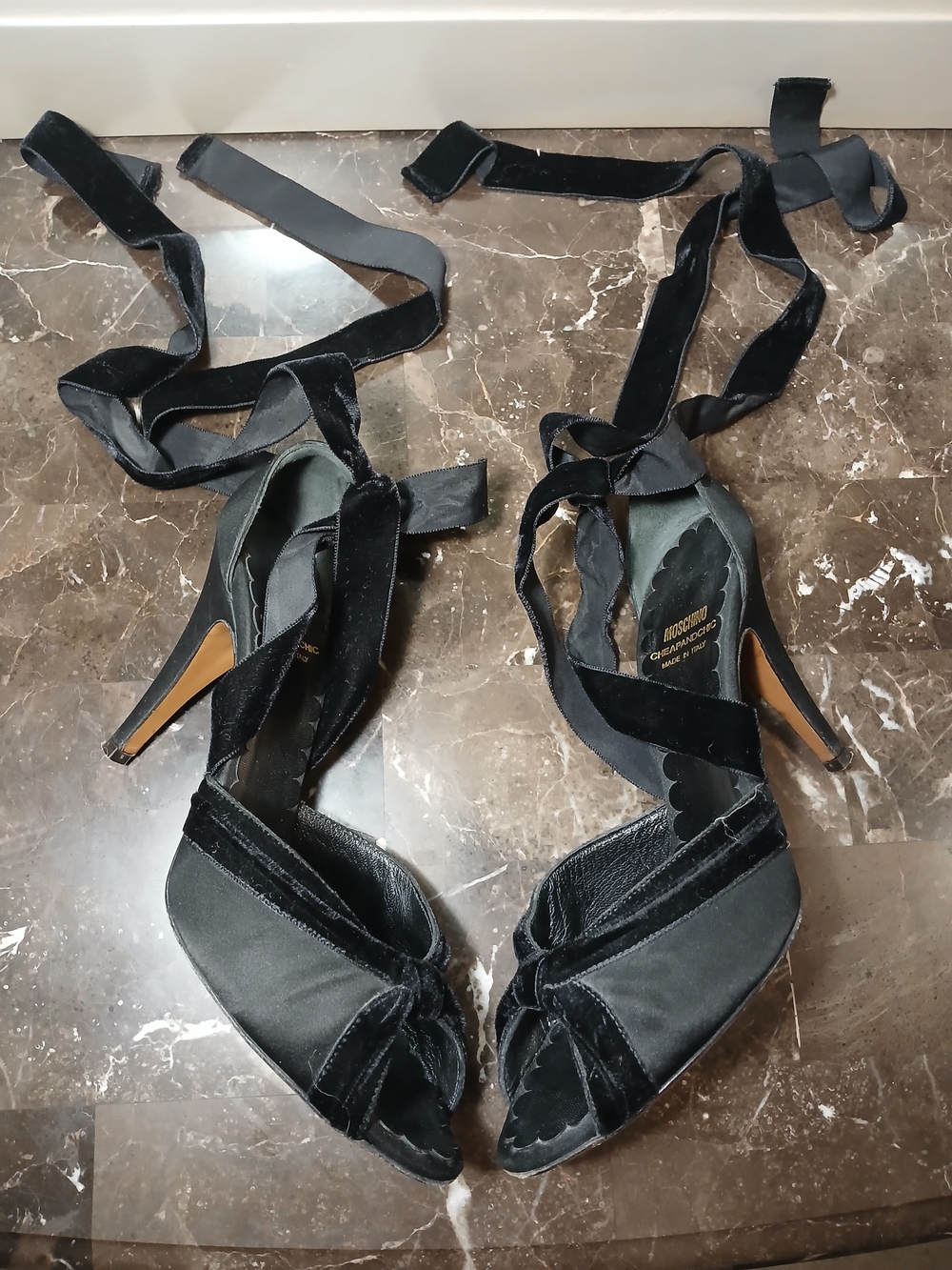 Moschino Cheap and Chic Black Bow Ribbon Heels EU 38.5/ US 8.5